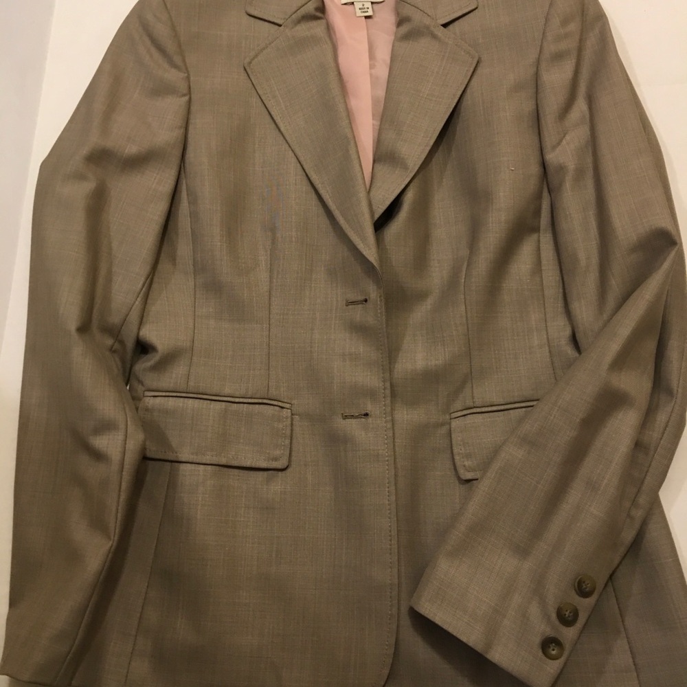 Anne Klein Elegant Beige Blazer. NWOT